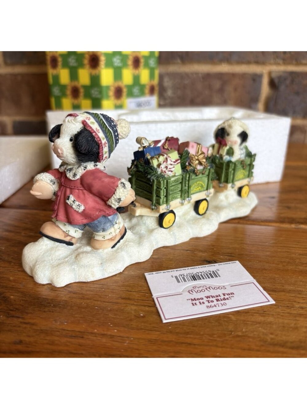 Mary's Moo Moos "Moo What Fun It Is To Ride" John Deere Wagon 2001 Enesco